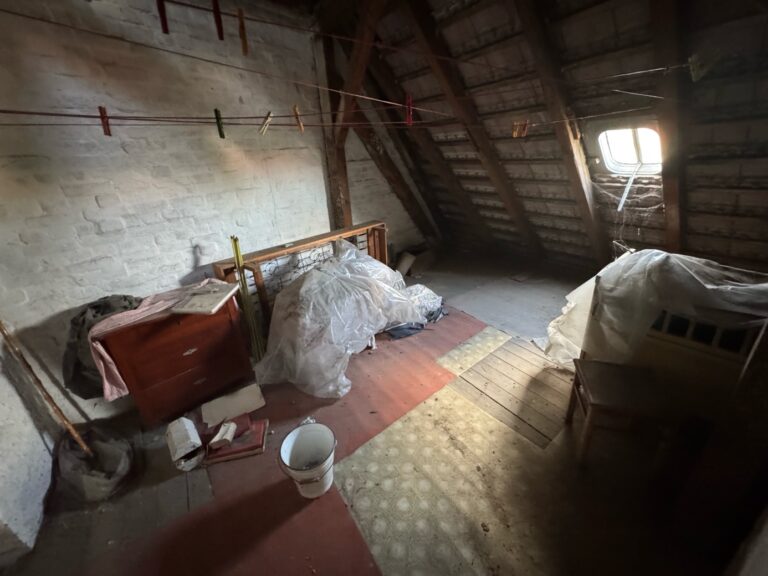 c85c130a-620e-40e6-8027-57870f488760