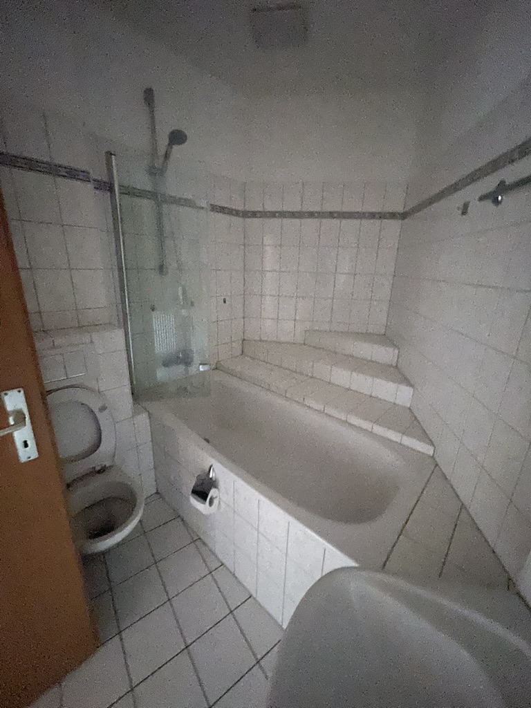 fa74ac24-7bb3-4f6c-92dc-908af236c060